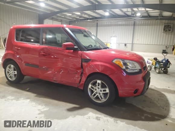 ✅ 2011 Kia Soul + • VIN: KNDJT2A20B7324065 • Лот: 93761955. Опубликован ранее на Copart с пробегом 93 220 миль. Бесплатный доступ к архиву аукционных продаж из США и подробный отчёт об истории автомобиля на DreamBid. Изображение 4.