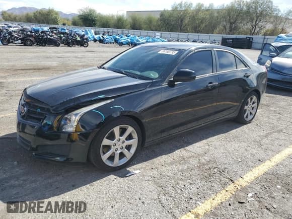 ✅ 2014 Cadillac ATS Standard RWD • VIN: 1G6AA5RX0E0114038 • Lot: 86190735. Wystawiony na Copart z przebiegiem 118 034 mil. Bezpłatny archiwum sprzedaży aukcyjnych z USA i szczegółowy raport historii pojazdu na DreamBid. Zdjęcie 1.