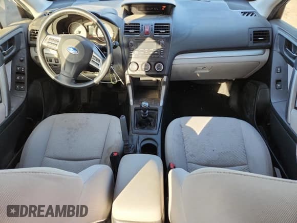 ✅ 2014 Subaru Forester 2.5i • VIN: JF2SJAAC6EG431012 • Лот: 85647475. Опубликован ранее на Copart с пробегом 121 126 миль. Бесплатный доступ к архиву аукционных продаж из США и подробный отчёт об истории автомобиля на DreamBid. Изображение 8.