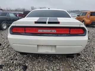 ✅ 2010 Dodge Challenger SE • VIN: 2B3CJ4DVXAH121351 • Lot: 80399244. Wystawiony na Copart z przebiegiem 213 054 mil. Bezpłatny archiwum sprzedaży aukcyjnych z USA i szczegółowy raport historii pojazdu na DreamBid. Zdjęcie 6.