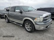 ✅ 2010 Dodge 1500 SLT • VIN: 1D7RV1CT1AS149727 • Lot: 52116015. Wystawiony na Copart z przebiegiem 161 047 mil. Bezpłatny archiwum sprzedaży aukcyjnych z USA i szczegółowy raport historii pojazdu na DreamBid. Zdjęcie 4.