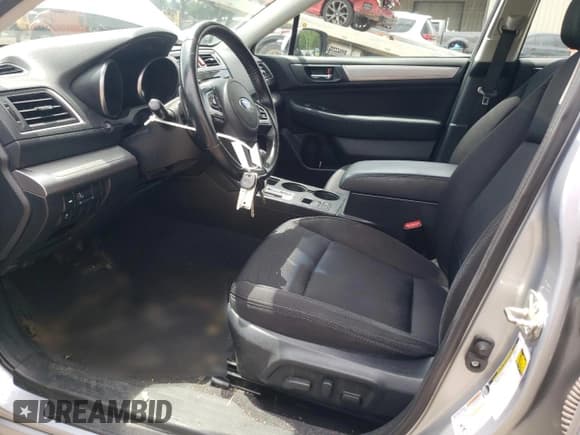 ✅ 2015 Subaru Legacy Premium • VIN: 4S3BNAD67F3067703 • Лот: 59162495. Опубликован ранее на Copart с пробегом 169 815 миль. Бесплатный доступ к архиву аукционных продаж из США и подробный отчёт об истории автомобиля на DreamBid. Изображение 7.