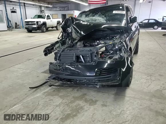 ✅ 2019 Land Rover Range Rover • VIN: SALGS2RE8KA556193 • Lot: 67405085. Listed on Copart with Not provided. Free auction sales archive from the USA and detailed vehicle history report at DreamBid. Image 13.