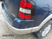 ✅ 2007 Ford Explorer Eddie Bauer • VIN: 1FMEU74EX7UB36790 • Lot: 42370176. Wystawiony na IAAI z przebiegiem 178 660 mil. Bezpłatny archiwum sprzedaży aukcyjnych z USA i szczegółowy raport historii pojazdu na DreamBid. Zdjęcie 12.