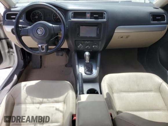 ✅ 2013 Volkswagen Jetta SE • VIN: 3VWDX7AJ1DM306699 • Lot: 54454395. Listed on Copart with 154,967 mi. Free auction sales archive from the USA and detailed vehicle history report at DreamBid. Image 8.