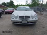✅ 1999 Mercedes-Benz CLK 320/430 • VIN: WDBLJ70G8XF060517 • Лот: 42381333. Опубликован ранее на IAAI с пробегом 22 943 миль. Бесплатный доступ к архиву аукционных продаж из США и подробный отчёт об истории автомобиля на DreamBid. Изображение 6.