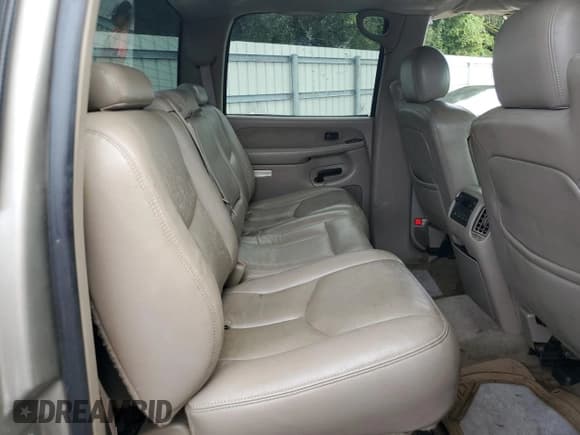 ✅ 2003 Chevrolet Silverado 1500HD LT • VIN: 1GCGC13U93F142570 • Лот: 70047944. Опубликован ранее на Copart с пробегом 243 221 миль. Бесплатный доступ к архиву аукционных продаж из США и подробный отчёт об истории автомобиля на DreamBid. Изображение 10.