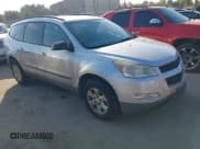 ✅ 2012 Chevrolet Traverse LS • VIN: 1GNKRFEDXCJ404734 • Lot: 43466456. Wystawiony na IAAI z przebiegiem 207 809 mil. Bezpłatny archiwum sprzedaży aukcyjnych z USA i szczegółowy raport historii pojazdu na DreamBid. Zdjęcie 1.
