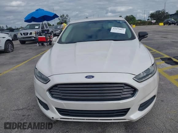 ✅ 2015 Ford Fusion SE • VIN: 1FA6P0HD9F5116439 • Lot: 43479817. Wystawiony na IAAI z przebiegiem 119 752 mil. Bezpłatny archiwum sprzedaży aukcyjnych z USA i szczegółowy raport historii pojazdu na DreamBid. Zdjęcie 12.