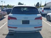 ✅ 2023 Audi Q5 Premium Plus • VIN: WA1BBAFY7P2167227 • Lot: 42632124. Wystawiony na IAAI z przebiegiem 17 065 mil. Bezpłatny archiwum sprzedaży aukcyjnych z USA i szczegółowy raport historii pojazdu na DreamBid. Zdjęcie 16.