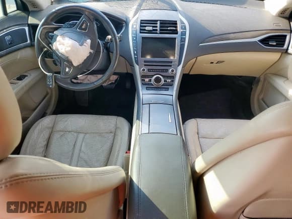 ✅ 2017 Lincoln MKZ Reserve • VIN: 3LN6L5E90HR644661 • Lot: 56971915. Wystawiony na Copart z przebiegiem 104 148 mil. Bezpłatny archiwum sprzedaży aukcyjnych z USA i szczegółowy raport historii pojazdu na DreamBid. Zdjęcie 8.