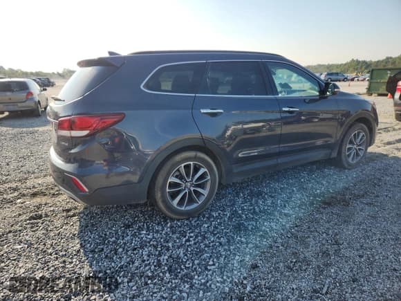 ✅ 2017 Hyundai Santa Fe Limited • VIN: KM8SN4HFXHU179013 • Лот: 81162075. Опубликован ранее на Copart с пробегом 130 110 миль. Бесплатный доступ к архиву аукционных продаж из США и подробный отчёт об истории автомобиля на DreamBid. Изображение 3.