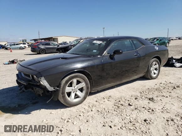 ✅ 2013 Dodge Challenger SXT • VIN: 2C3CDYAG1DH691640 • Lot: 77842744. Wystawiony na Copart z przebiegiem 181 343 mil. Bezpłatny archiwum sprzedaży aukcyjnych z USA i szczegółowy raport historii pojazdu na DreamBid. Zdjęcie 1.