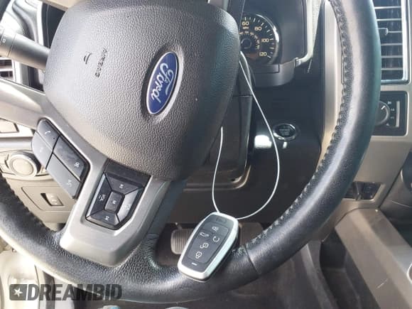 ✅ 2015 Ford F-150 XLT • VIN: 1FTEW1EG5FFB22990 • Lot: 42980580. Listed on IAAI with 226,766 mi. Free auction sales archive from the USA and detailed vehicle history report at DreamBid. Image 11.