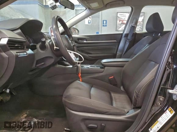 ✅ 2021 Nissan Altima SV • VIN: 1N4BL4DV8MN336829 • Lot: 95756035. Listed on Copart with 133,541 mi. Free auction sales archive from the USA and detailed vehicle history report at DreamBid. Image 7.