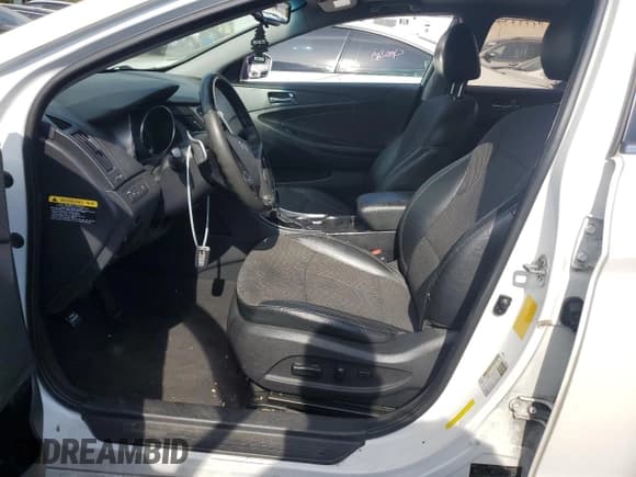 ✅ 2012 Hyundai Sonata SE • VIN: 5NPEC4AC4CH466406 • Lot: 74525684. Listed on Copart with 233,642 mi. Free auction sales archive from the USA and detailed vehicle history report at DreamBid. Image 7.