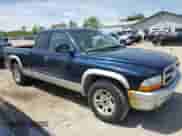 2003 Dodge Dakota SLT with VIN 1D7HL42N33S237980, listed as a Copart auction lot 55276095 with 97,471 mi miles and Clean title. Bid and sale history available at DreamBid. Image 4.