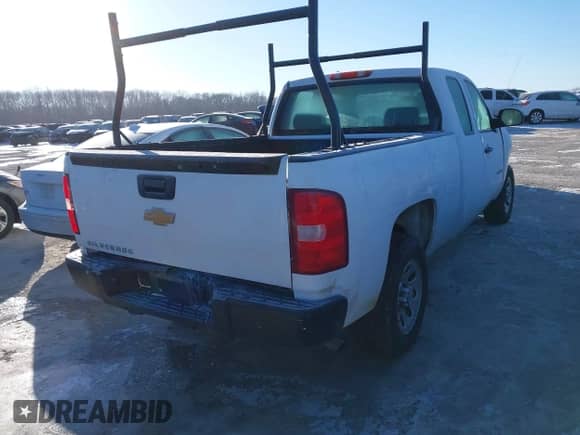 2012 Chevrolet Silverado 1500 Work Truck z VIN 1GCRCPEX8CZ279176, wystawiony jako IAAI lot #41385711 z przebiegiem 108 103 mil mil oraz . Historia ofert i sprzedaży dostępna na DreamBid. Obrazek 4.