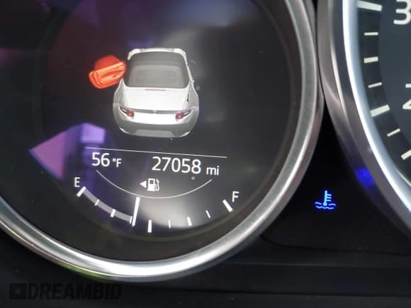 ✅ 2023 Mazda MX-5 Miata Grand Touring • VIN: JM1NDAD71P0553841 • Lot: 42111567. Wystawiony na IAAI z przebiegiem 27 058 mil. Bezpłatny archiwum sprzedaży aukcyjnych z USA i szczegółowy raport historii pojazdu na DreamBid. Zdjęcie 15.