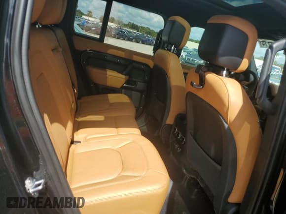 ✅ 2023 Land Rover Defender V8 • VIN: SALEWEEE5P2216679 • Lot: 74871714. Listed on Copart with Not provided. Free auction sales archive from the USA and detailed vehicle history report at DreamBid. Image 11.