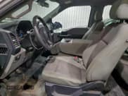 ✅ 2017 Ford F-150 XL • VIN: 1FTFX1EG4HKE43432 • Lot: 94242495. Wystawiony na Copart z przebiegiem 84 303 mil. Bezpłatny archiwum sprzedaży aukcyjnych z USA i szczegółowy raport historii pojazdu na DreamBid. Zdjęcie 7.