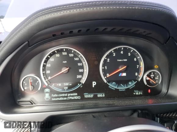 ✅ 2016 BMW X6 M • VIN: 5YMKW8C56G0R43430 • Lot: 81043235. Listed on Copart with 105,527 mi. Free auction sales archive from the USA and detailed vehicle history report at DreamBid. Image 9.