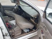 ✅ 1999 Buick Century Limited • VIN: 2G4WY52M1X1486506 • Lot: 42485724. Wystawiony na IAAI z przebiegiem Nie podano. Bezpłatny archiwum sprzedaży aukcyjnych z USA i szczegółowy raport historii pojazdu na DreamBid. Zdjęcie 5.