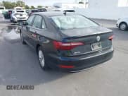 ✅ 2020 Volkswagen Jetta S • VIN: 3VWCB7BUXLM074749 • Lot: 43573025. Wystawiony na IAAI z przebiegiem 48 176 mil. Bezpłatny archiwum sprzedaży aukcyjnych z USA i szczegółowy raport historii pojazdu na DreamBid. Zdjęcie 3.