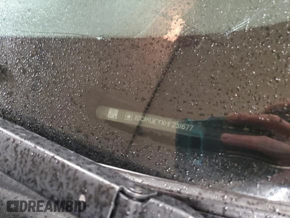 ✅ 2017 Chevrolet Silverado 2500HD Work Truck • VIN: 1GC1KUEYXHF231677 • Lot: 47259475. Wystawiony na Copart z przebiegiem 178 439 mil. Bezpłatny archiwum sprzedaży aukcyjnych z USA i szczegółowy raport historii pojazdu na DreamBid. Zdjęcie 12.