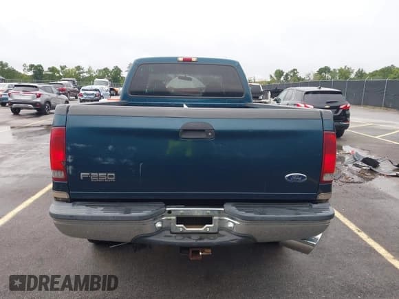 ✅ 1999 Ford F-250 XL • VIN: 1FTNX21F4XEC42576 • Lot: 42865800. Listed on IAAI with 346,583 mi. Free auction sales archive from the USA and detailed vehicle history report at DreamBid. Image 16.