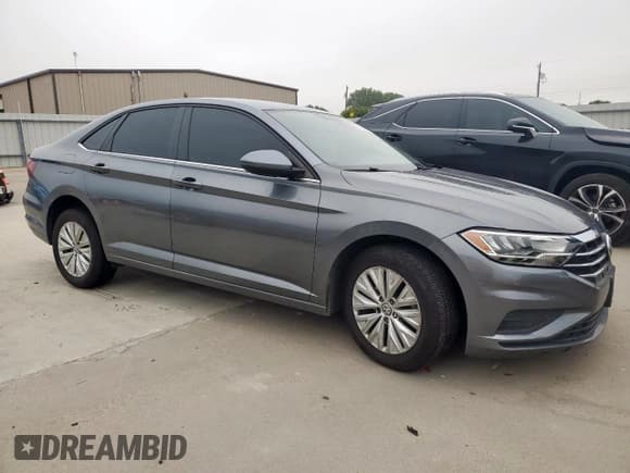 ✅ 2020 Volkswagen Jetta S • VIN: 3VWCB7BU3LM036067 • Lot: 70938205. Listed on Copart with 106,090 mi. Free auction sales archive from the USA and detailed vehicle history report at DreamBid. Image 4.