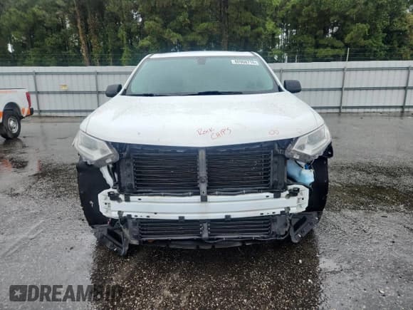 ✅ 2019 Chevrolet Traverse LS • VIN: 1GNERFKW8KJ241910 • Lot: 80908715. Wystawiony na Copart z przebiegiem Nie podano. Bezpłatny archiwum sprzedaży aukcyjnych z USA i szczegółowy raport historii pojazdu na DreamBid. Zdjęcie 5.