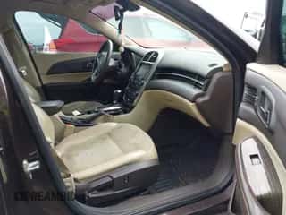 2015 Chevrolet Malibu LT with VIN 1G11C5SL2FF220562, listed as a IAAI auction lot 43443288 with 184,145 mi miles and . Bid and sale history available at DreamBid. Image 5.