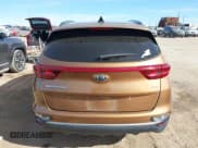 ✅ 2020 Kia Sportage EX • VIN: KNDPN3AC7L7637831 • Lot: 43258152. Wystawiony na IAAI z przebiegiem 76 553 mil. Bezpłatny archiwum sprzedaży aukcyjnych z USA i szczegółowy raport historii pojazdu na DreamBid. Zdjęcie 16.