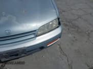 ✅ 1995 Honda Accord EX • VIN: 1HGCD7252SA010787 • Лот: 42666514. Опубликован ранее на IAAI с пробегом 272 718 миль. Бесплатный доступ к архиву аукционных продаж из США и подробный отчёт об истории автомобиля на DreamBid. Изображение 14.