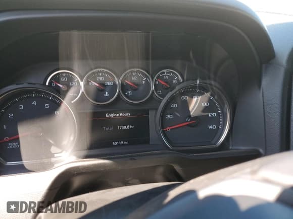 ✅ 2022 Chevrolet Silverado 1500 LT Trail Boss • VIN: 1GCPYFED1NZ200359 • Lot: 80747425. Wystawiony na Copart z przebiegiem 50 119 mil. Bezpłatny archiwum sprzedaży aukcyjnych z USA i szczegółowy raport historii pojazdu na DreamBid. Zdjęcie 9.