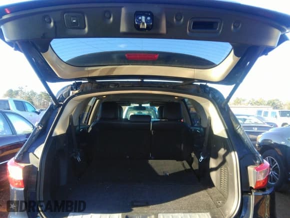 ✅ 2015 Infiniti QX60 • VIN: 5N1AL0MM7FC509109 • Lot: 41153399. Listed on IAAI with 104,652 mi. Free auction sales archive from the USA and detailed vehicle history report at DreamBid. Image 18.