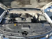 ✅ 2018 Chevrolet Suburban LT • VIN: 1GNSKHKC7JR211323 • Lot: 91936545. Wystawiony na Copart z przebiegiem 365 368 mil. Bezpłatny archiwum sprzedaży aukcyjnych z USA i szczegółowy raport historii pojazdu na DreamBid. Zdjęcie 12.