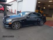 ✅ 2014 Mercedes-Benz C 250 • VIN: WDDGJ4HB3EG300841 • Lot: 41765449. Wystawiony na IAAI z przebiegiem 152 263 mil. Bezpłatny archiwum sprzedaży aukcyjnych z USA i szczegółowy raport historii pojazdu na DreamBid. Zdjęcie 14.