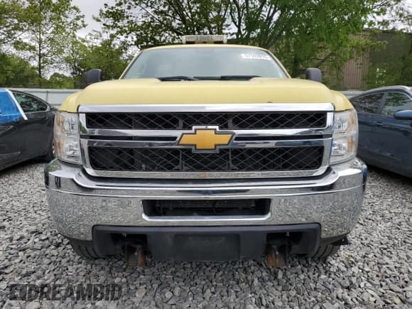 ✅ 2013 Chevrolet Silverado 2500HD Work Truck • VIN: 1GC0KVCG0DZ219204 • Lot: 57503915. Wystawiony na Copart z przebiegiem 67 733 mil. Bezpłatny archiwum sprzedaży aukcyjnych z USA i szczegółowy raport historii pojazdu na DreamBid. Zdjęcie 5.