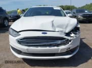 ✅ 2018 Ford Fusion SE • VIN: 3FA6P0H76JR164822 • Lot: 42156977. Wystawiony na IAAI z przebiegiem 136 691 mil. Bezpłatny archiwum sprzedaży aukcyjnych z USA i szczegółowy raport historii pojazdu na DreamBid. Zdjęcie 13.