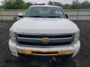 ✅ 2010 Chevrolet Silverado 1500 • VIN: 1GCSKTE21AZ134155 • Lot: 56755525. Wystawiony na Copart z przebiegiem 170 125 mil. Bezpłatny archiwum sprzedaży aukcyjnych z USA i szczegółowy raport historii pojazdu na DreamBid. Zdjęcie 5.