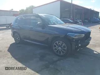 ✅ 2019 BMW X5 xDrive40i • VIN: 5UXCR6C57KLK84997 • Lot: 43729161. Wystawiony na IAAI z przebiegiem 64 411 mil. Bezpłatny archiwum sprzedaży aukcyjnych z USA i szczegółowy raport historii pojazdu na DreamBid. Zdjęcie 1.