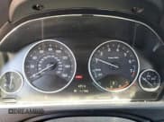 ✅ 2015 BMW 3 Series 328i xDrive • VIN: WBA3G7C53FK297221 • Lot: 68935055. Wystawiony na Copart z przebiegiem 180 674 mil. Bezpłatny archiwum sprzedaży aukcyjnych z USA i szczegółowy raport historii pojazdu na DreamBid. Zdjęcie 9.