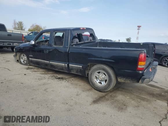 2001 Chevrolet Silverado 1500 LS с VIN 1GCEC19V01Z127460, выставлен на аукционе Copart как лот 89490615 с пробегом 201 560 миль миль и Списание • Salvage title. История ставок и продаж доступна на DreamBid. Изображение 2.