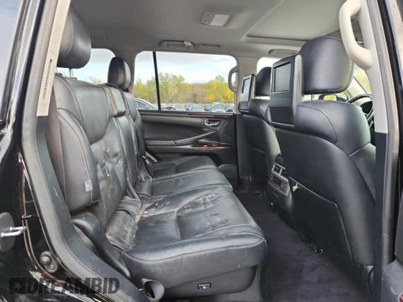 ✅ 2015 Lexus LX 570 • VIN: JTJHY7AX2F4168544 • Lot: 86526055. Listed on Copart with 90,712 mi. Free auction sales archive from the USA and detailed vehicle history report at DreamBid. Image 11.