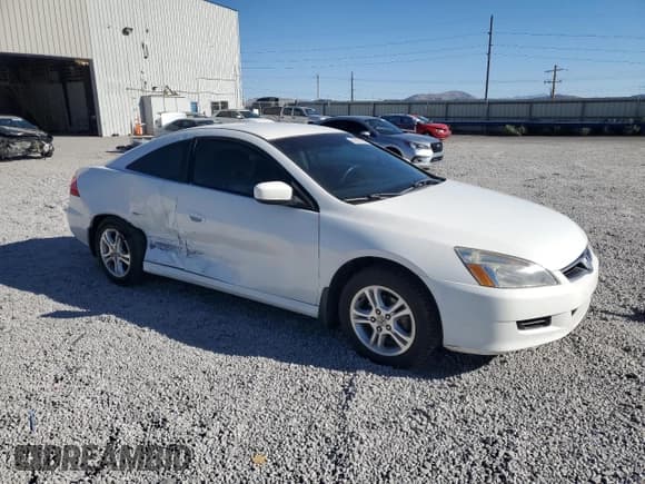 ✅ 2007 Honda Accord LX • VIN: 1HGCM71357A004389 • Lot: 84451965. Listed on Copart with 317,331 mi. Free auction sales archive from the USA and detailed vehicle history report at DreamBid. Image 4.