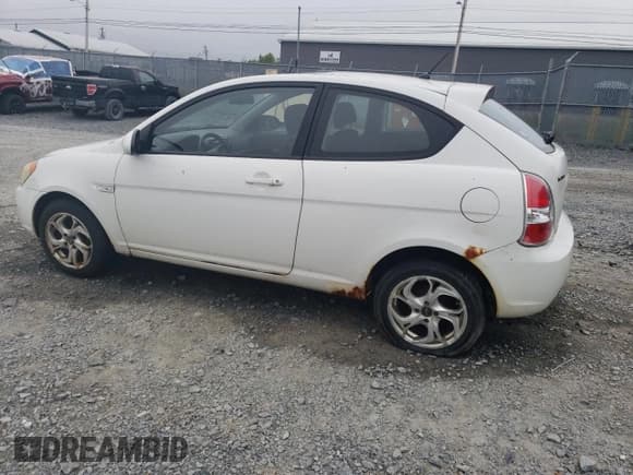 ✅ 2008 Hyundai Accent GS • VIN: KMHCN35C28U101902 • Лот: 65429245. Опубликован ранее на Copart с пробегом 174 086 миль. Бесплатный доступ к архиву аукционных продаж из США и подробный отчёт об истории автомобиля на DreamBid. Изображение 2.