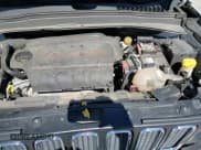 ✅ 2017 Jeep Renegade Latitude • VIN: ZACCJBBB0HPG57231 • Lot: 70478185. Wystawiony na Copart z przebiegiem 80 304 mil. Bezpłatny archiwum sprzedaży aukcyjnych z USA i szczegółowy raport historii pojazdu na DreamBid. Zdjęcie 15.