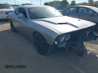 2016 Dodge Challenger R/T Plus Shaker z VIN 2C3CDZBTXGH278458, wystawiony jako IAAI lot #43462588 z przebiegiem 77 937 mil mil oraz . Historia ofert i sprzedaży dostępna na DreamBid. Obrazek 1.